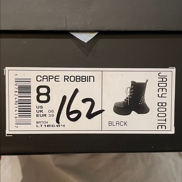 •CAPE ROBBIN• “Jadey” Spike Studs Rhinestone Chunky Lug Boots - Black // NIB - Picture 14 of 16